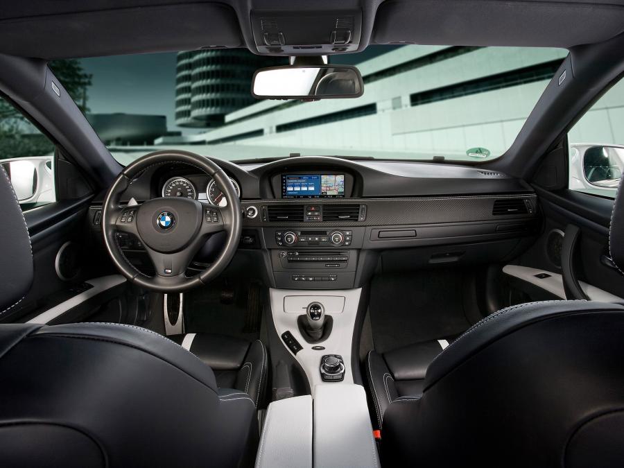  BMW M3 Coupe Alpine White Edition 2009 года  (фото 2 из 3)